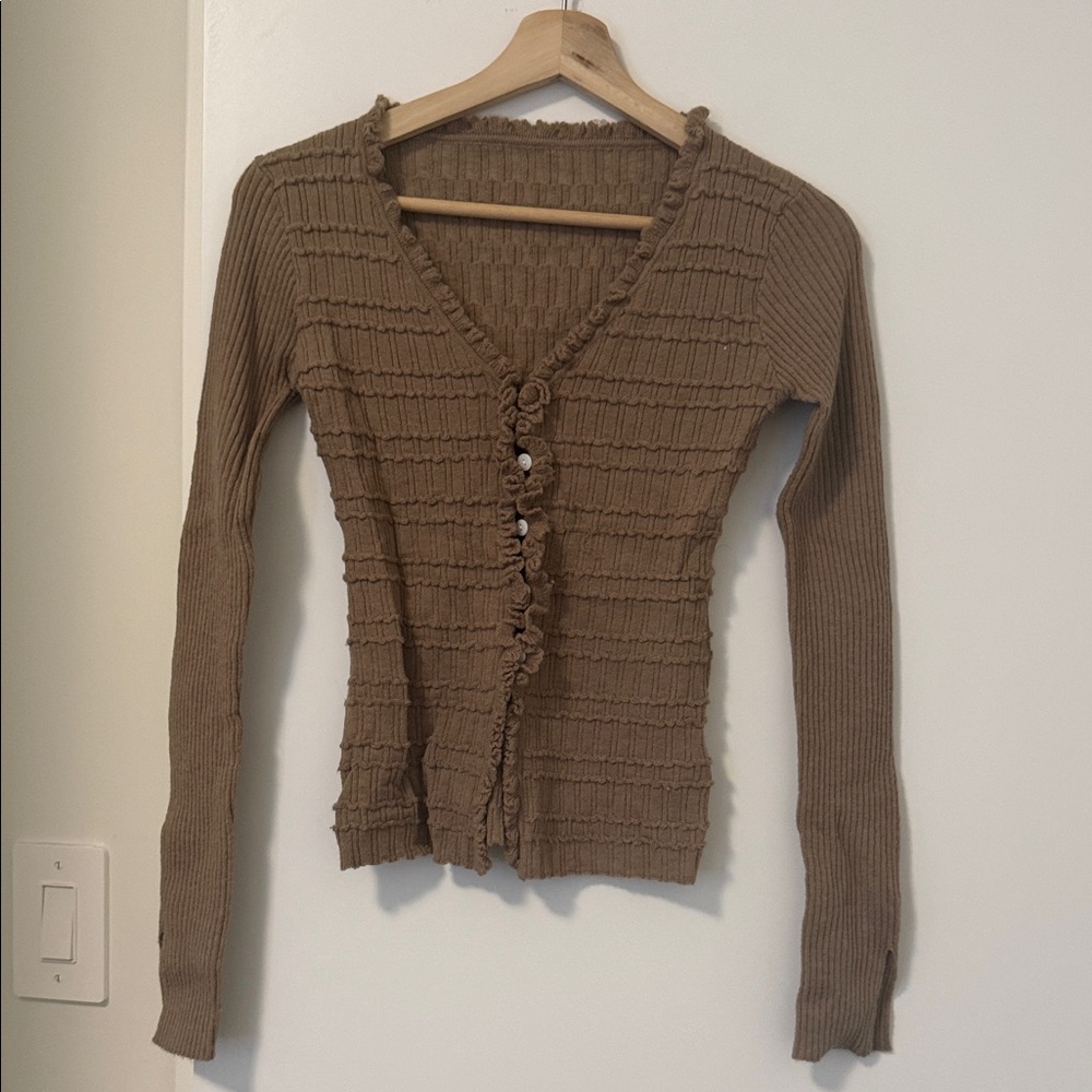 Wool Knit Sweater - Picture 3 of 9